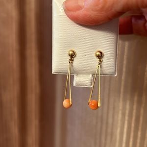 14k gold and coral dandle earrings